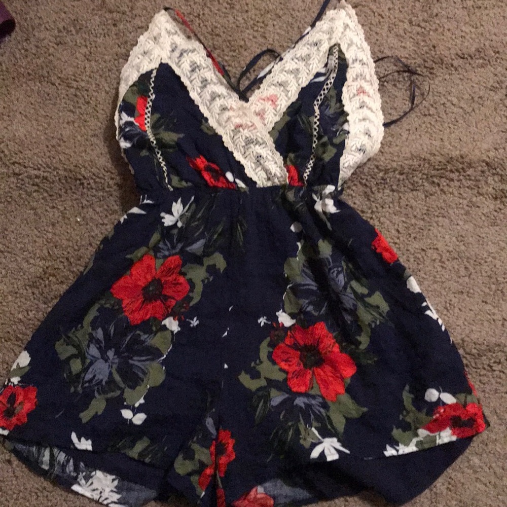 Cute flowery romper